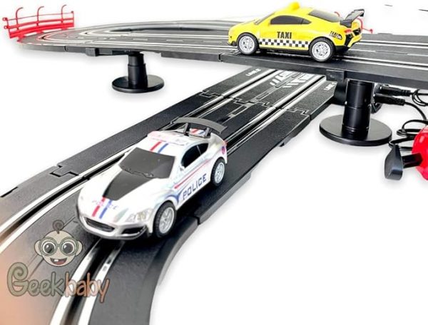 Auto Pista Turbo Run Circuito em Oito c/ 2 Carrinhos