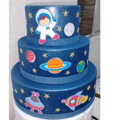 Bolo Fake Cenográfico Astronauta Azul MARINHO