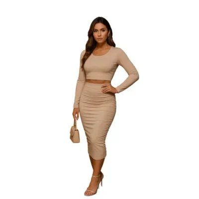 Conjunto cropped manga longa e saia midi